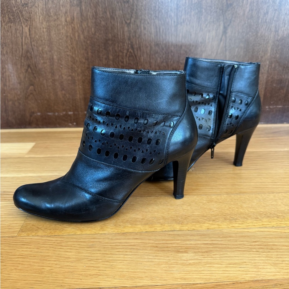 Victor Alfaro Harrison Ankle Boots